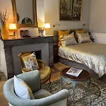 Pensionat La Maison Jeroboam 4*