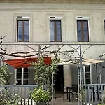 La Maison Jeroboam Vendégház Saint-Estèphe