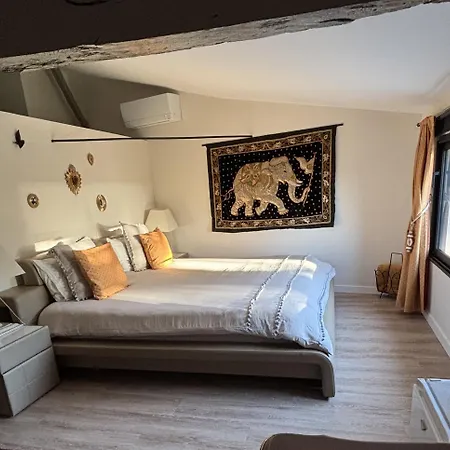 ゲストハウス Maison Jeroboam 4*