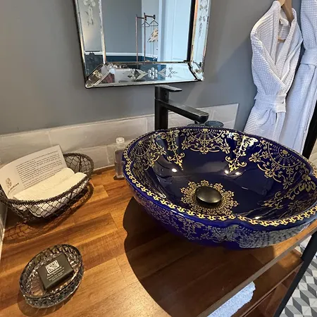 Maison Jeroboam 4* サン・テステフ