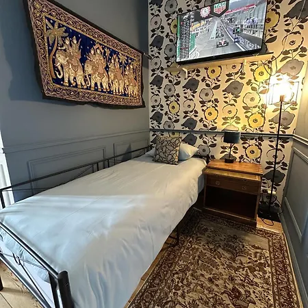 La Maison Jeroboam Bed & Breakfast 4*