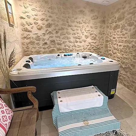 La Maison Jeroboam Panzió Saint-Estèphe