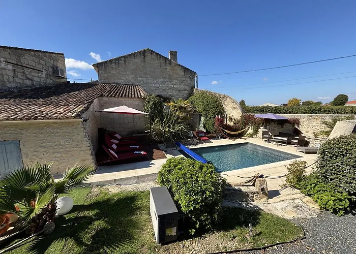 Bed & Breakfast La Maison Jeroboam Saint-Estèphe