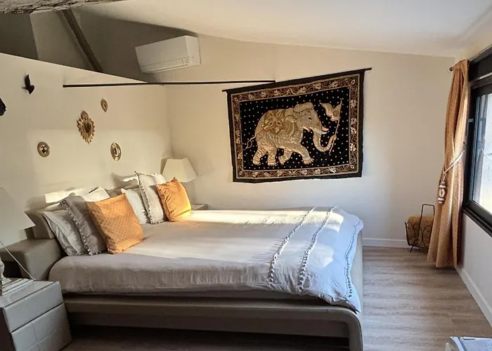 Bed & Breakfast La Maison Jeroboam 4*